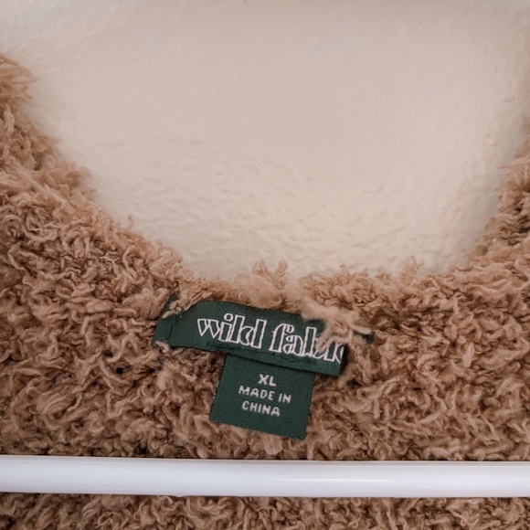 fuzzy sweater - Picture 2 of 2